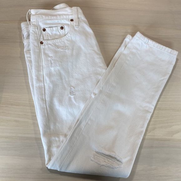Levi's White Straight Leg Jeans Timeless Design - Picture 5 of 14